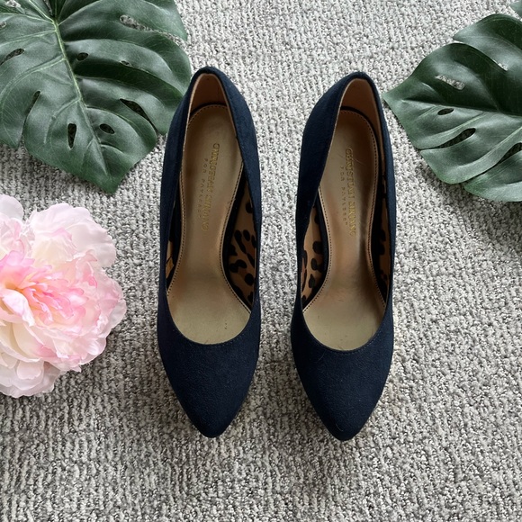 Christian Siriano Navy and Gold Pumps *Size 8 and 1/2* - Picture 2 of 9
